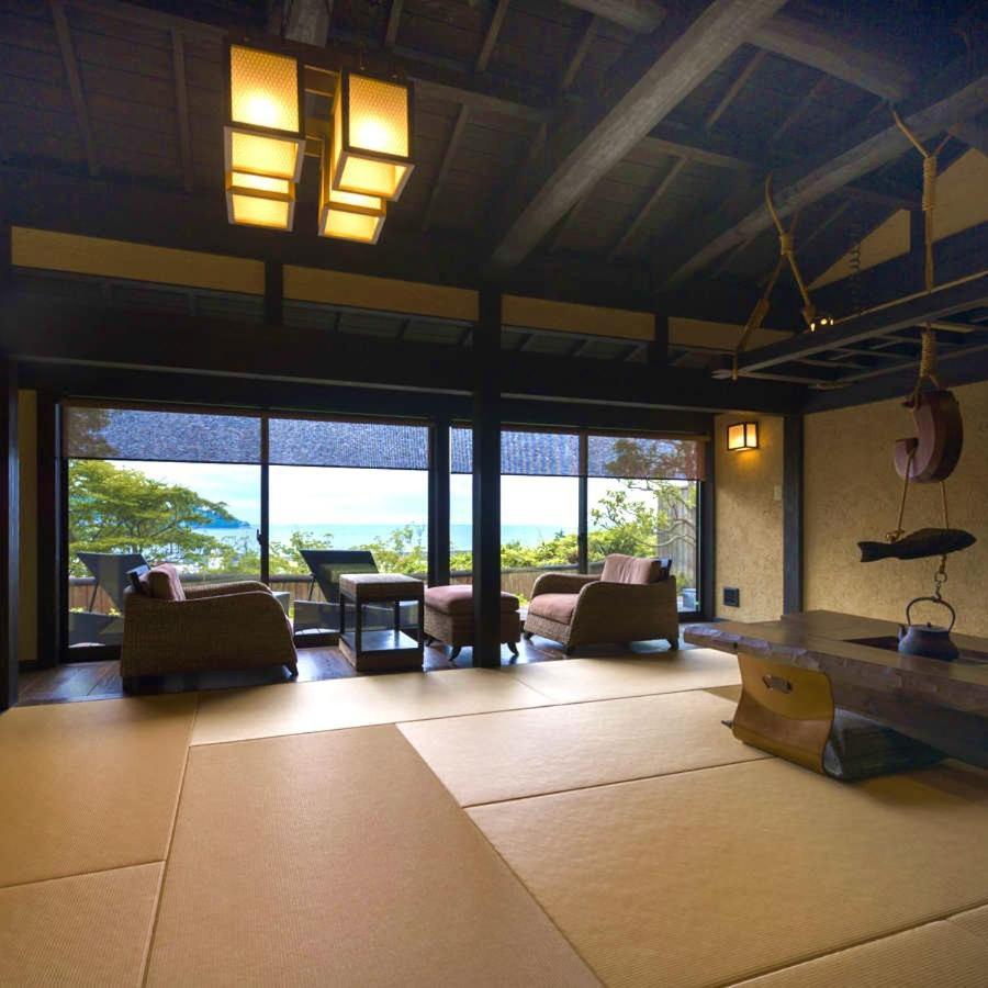 森の入り江の離れ宿 無雙庵枇杷 Izu  Bagian luar foto