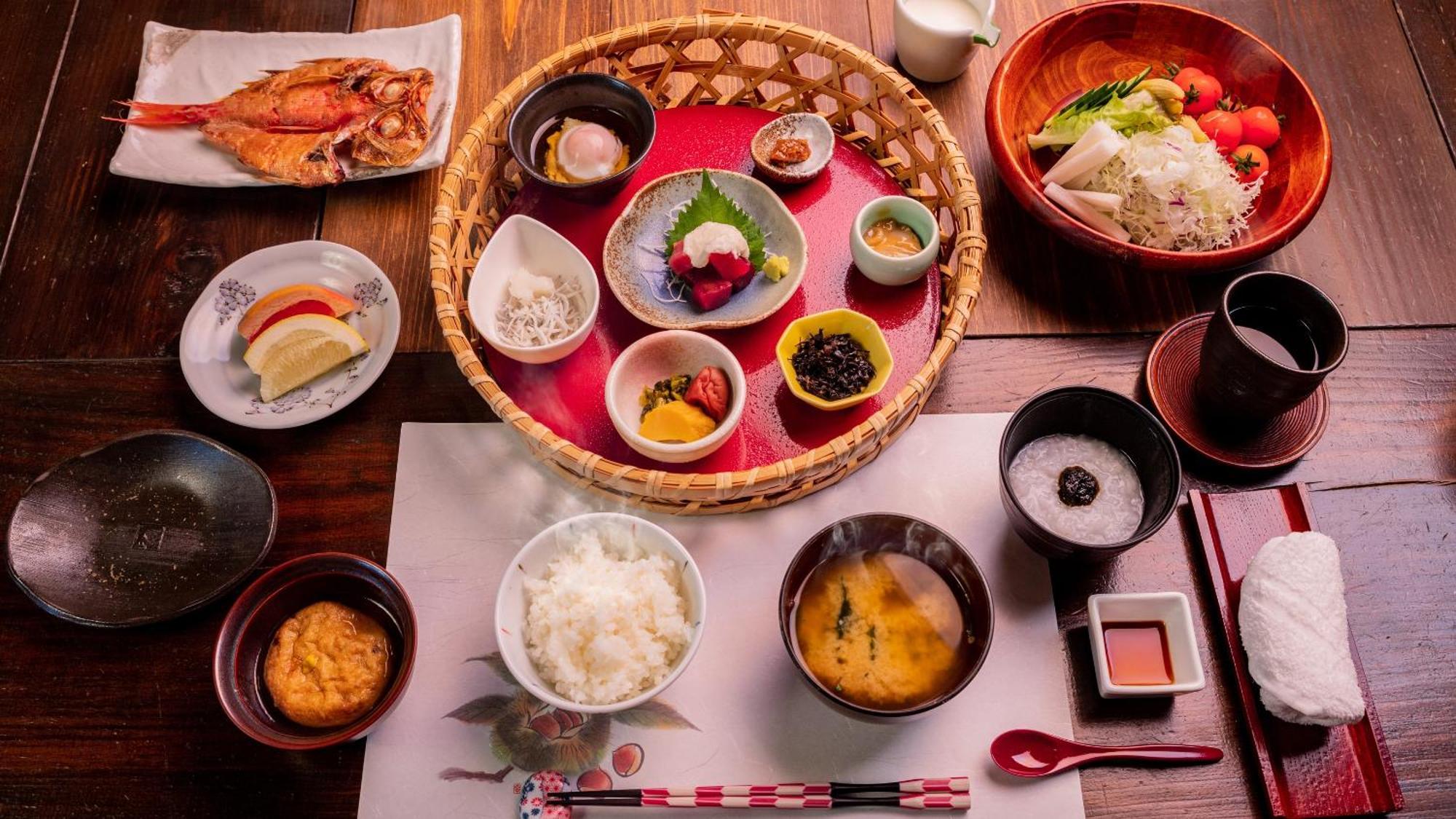 森の入り江の離れ宿 無雙庵枇杷 Izu  Bagian luar foto